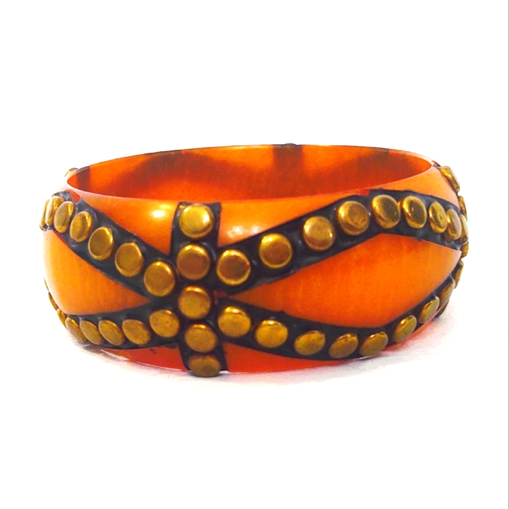 1930s Art Deco Catalin Bakelite Chunky Hand Carved Brass Stud Inlay Bangle